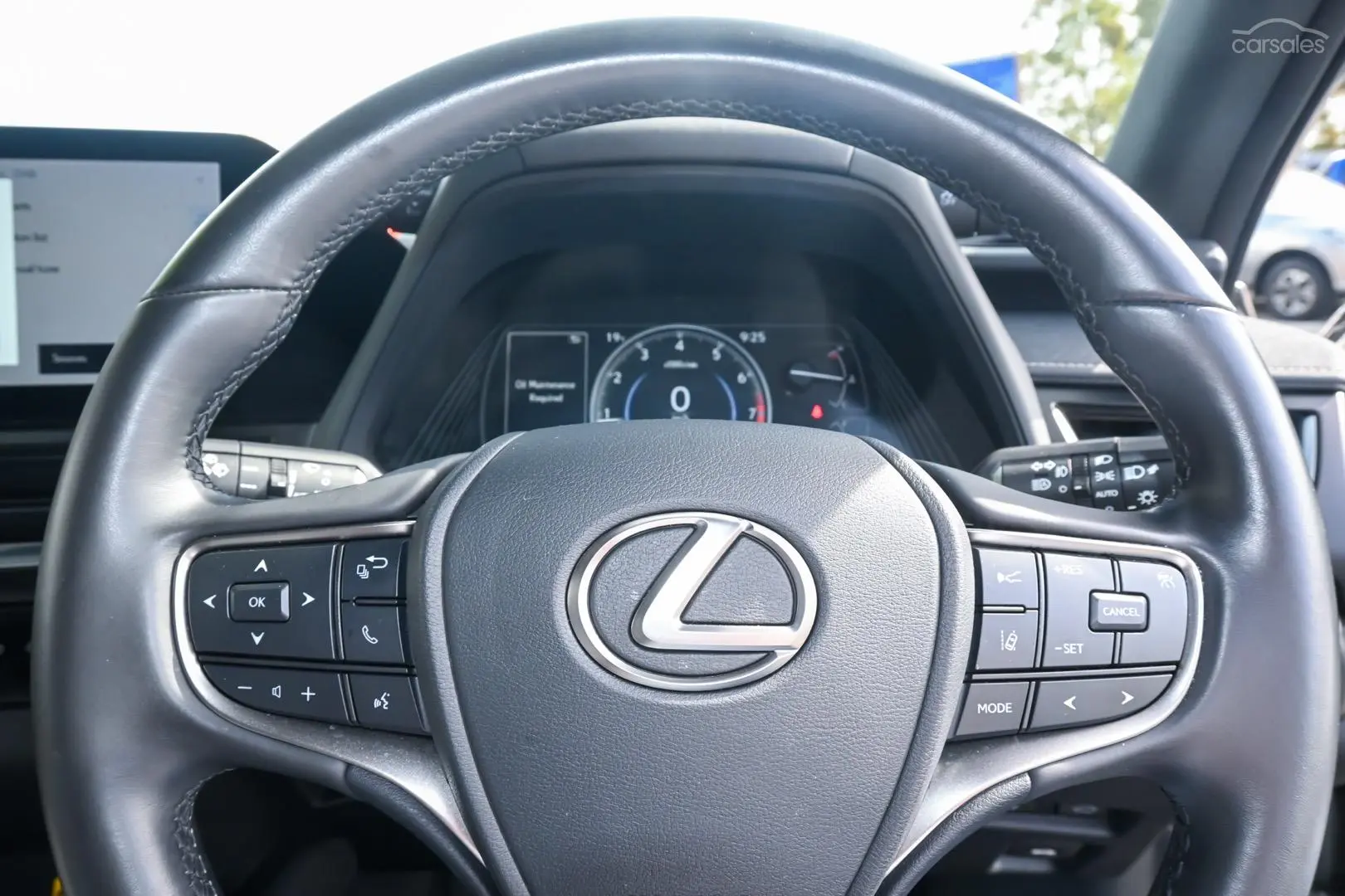 2023 Lexus UX Image 12