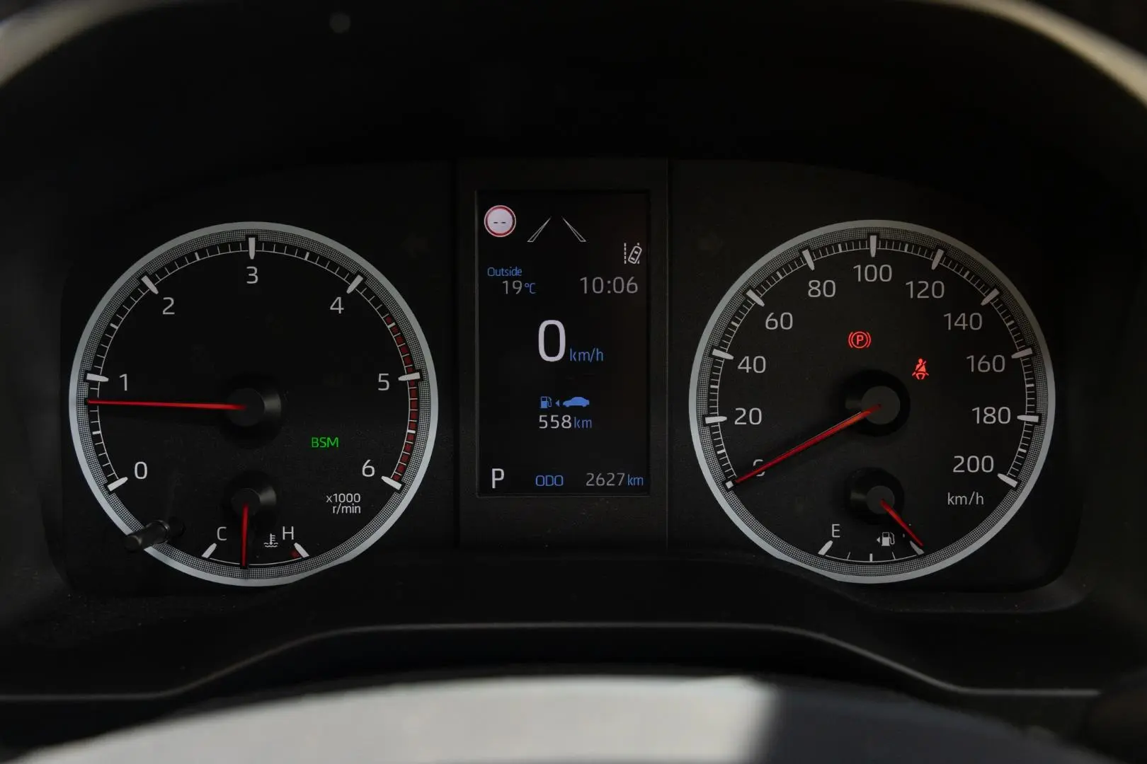 2024 Toyota Hiace Gallery Image 13