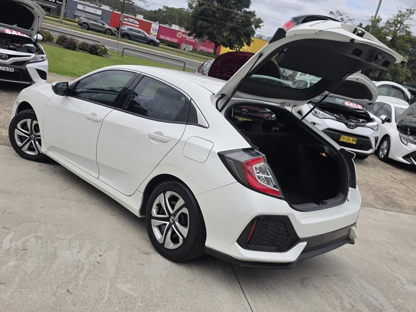 2017 Honda Civic Gallery Image 11