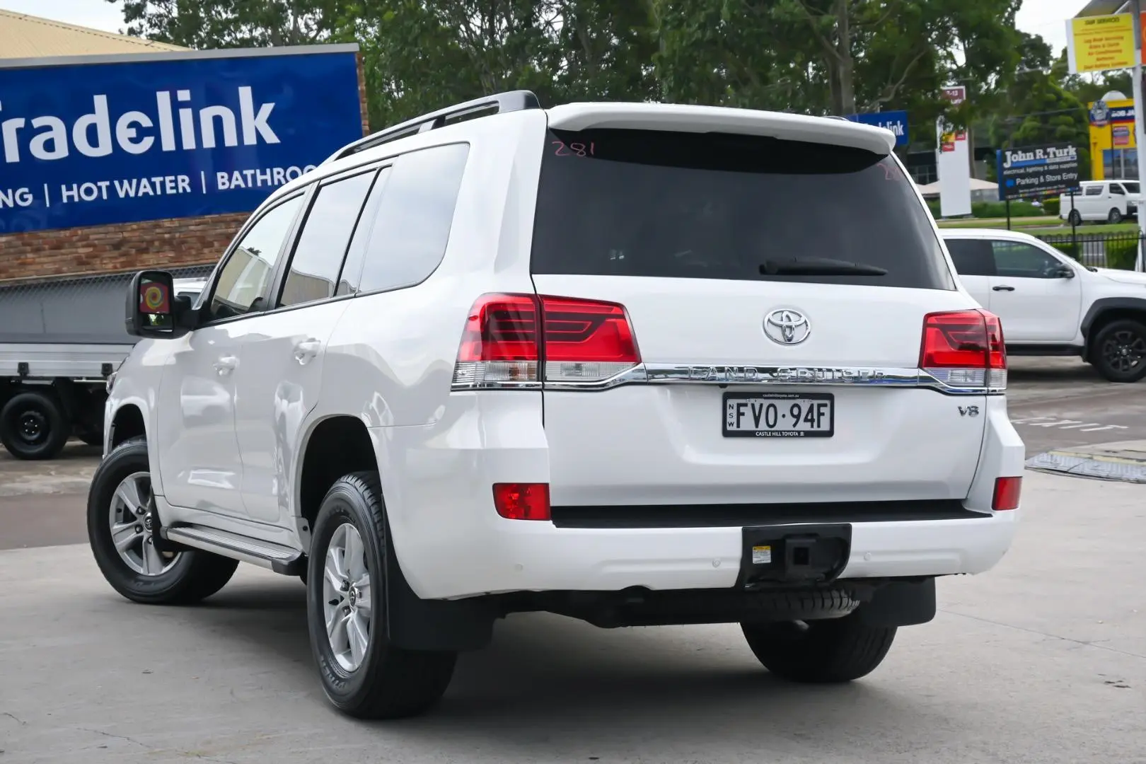 2016 Toyota Landcruiser Gallery Image 2