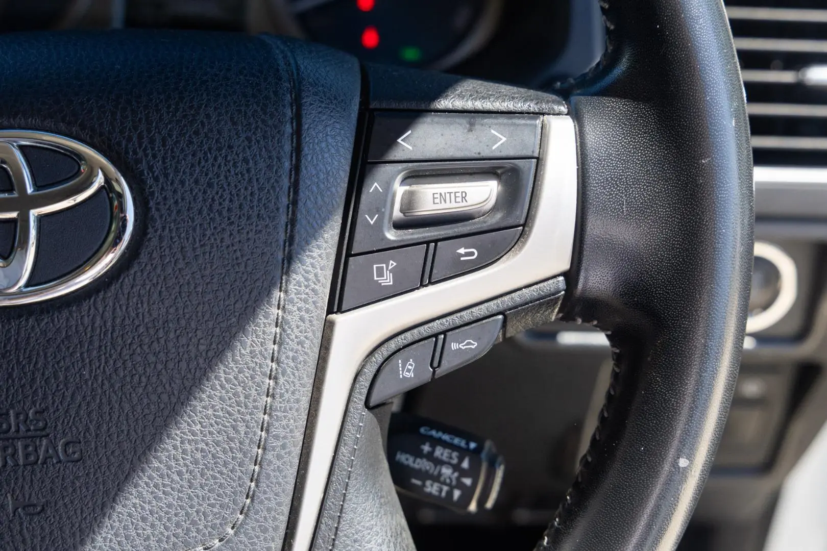 2018 Toyota Landcruiser Prado Gallery Image 14