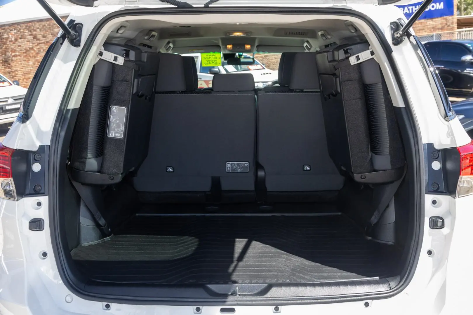 2025 Toyota Fortuner Gallery Image 18