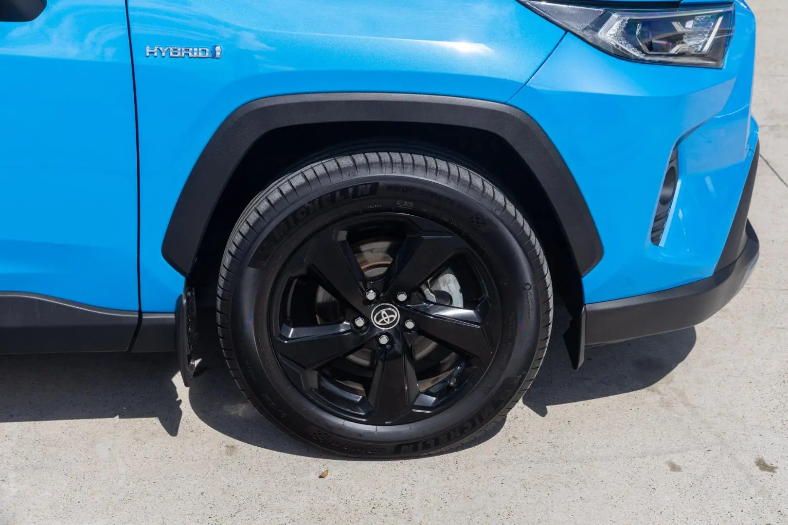 2020 Toyota RAV4 Gallery Image 22