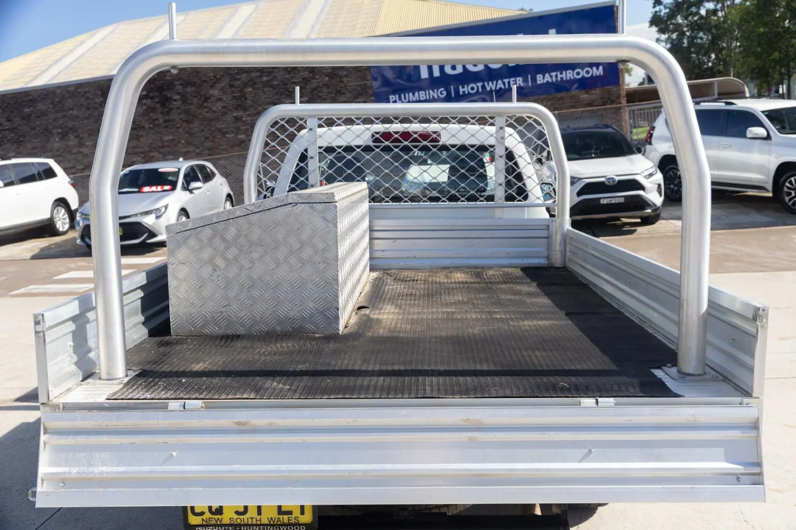 2018 Isuzu D-MAX Gallery Image 18