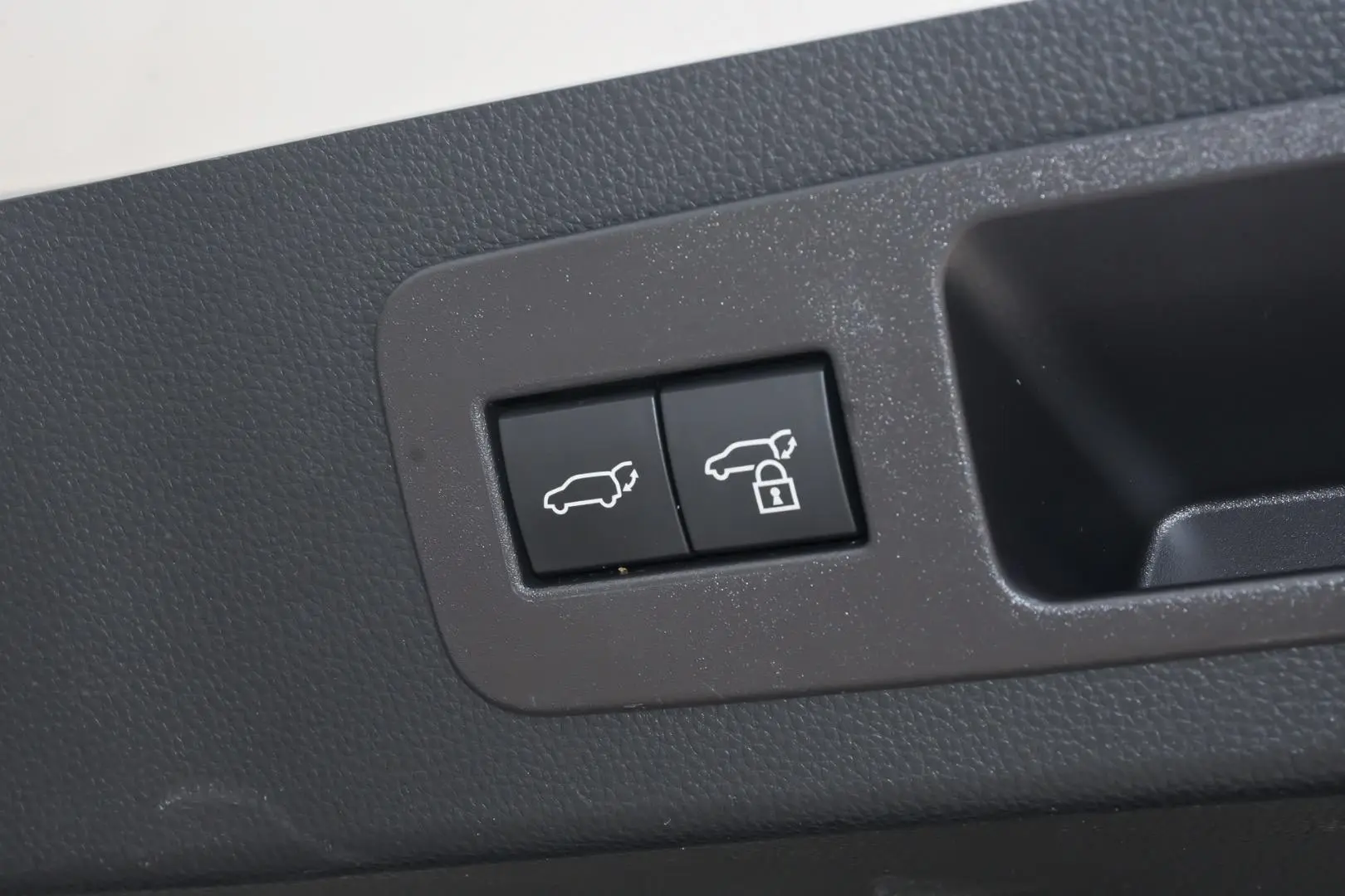 2023 Toyota Landcruiser Gallery Image 21