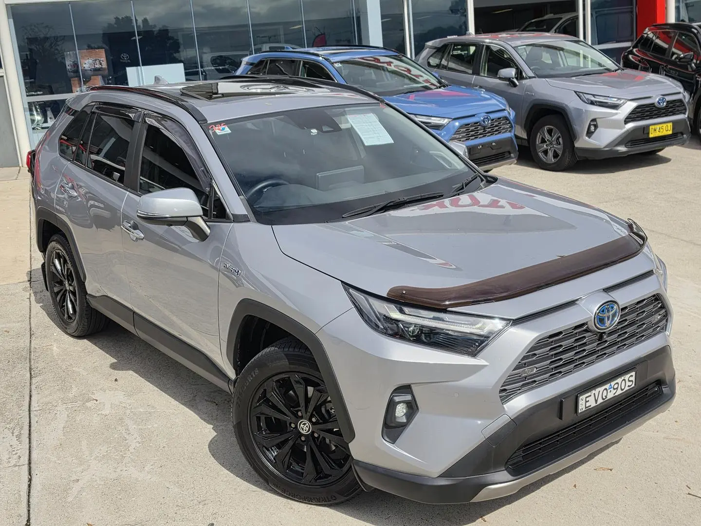 2023 Toyota RAV4 Gallery Image 2