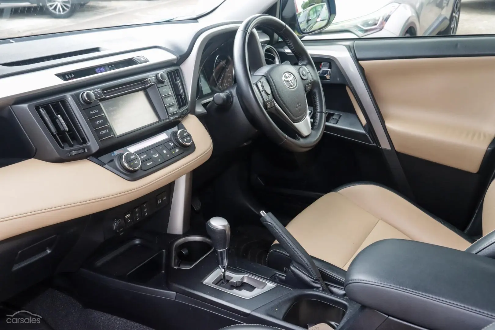 2016 Toyota RAV4 Image 8