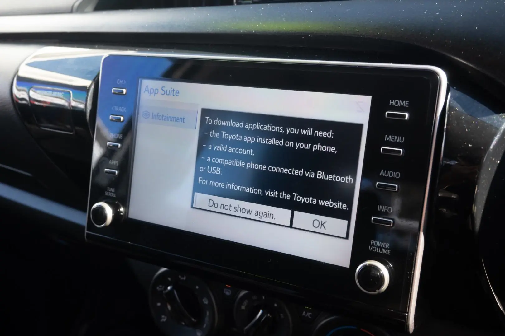 2021 Toyota Hilux Gallery Image 18