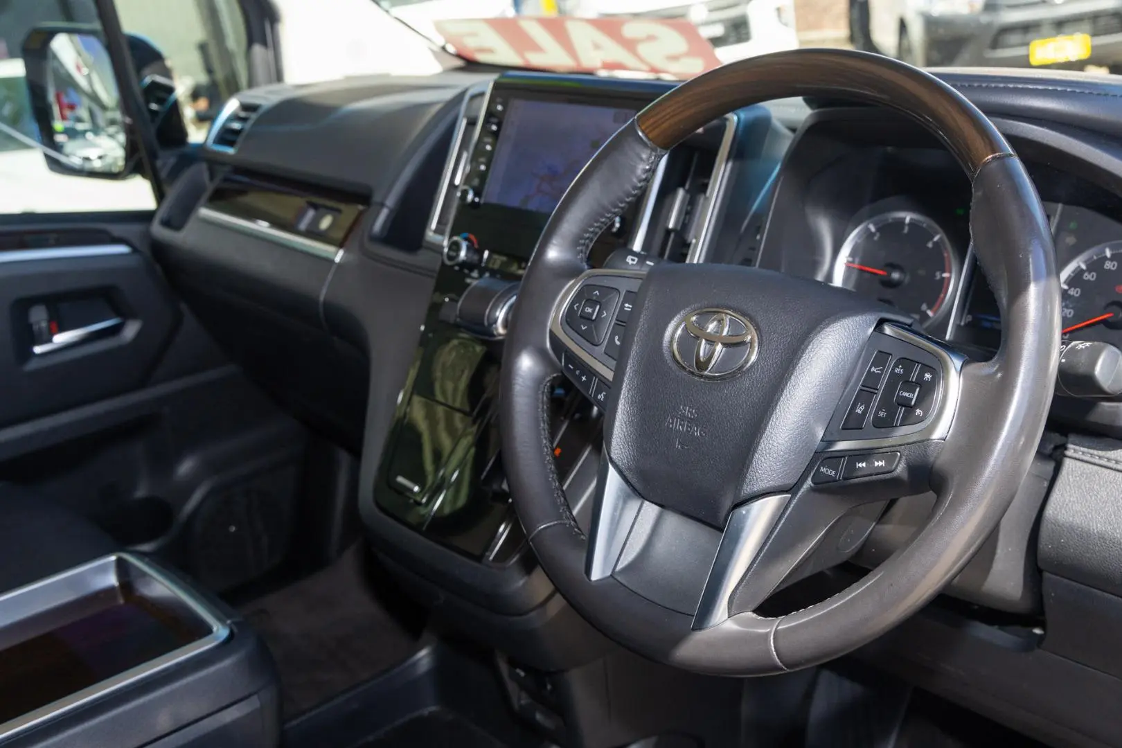 2023 Toyota Granvia Gallery Image 7