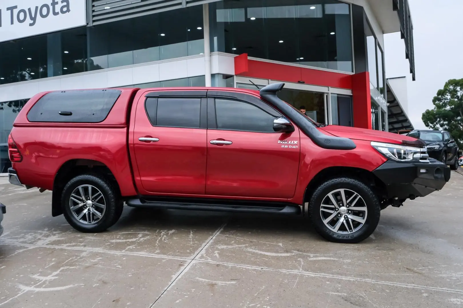 2018 Toyota Hilux Gallery Image 3