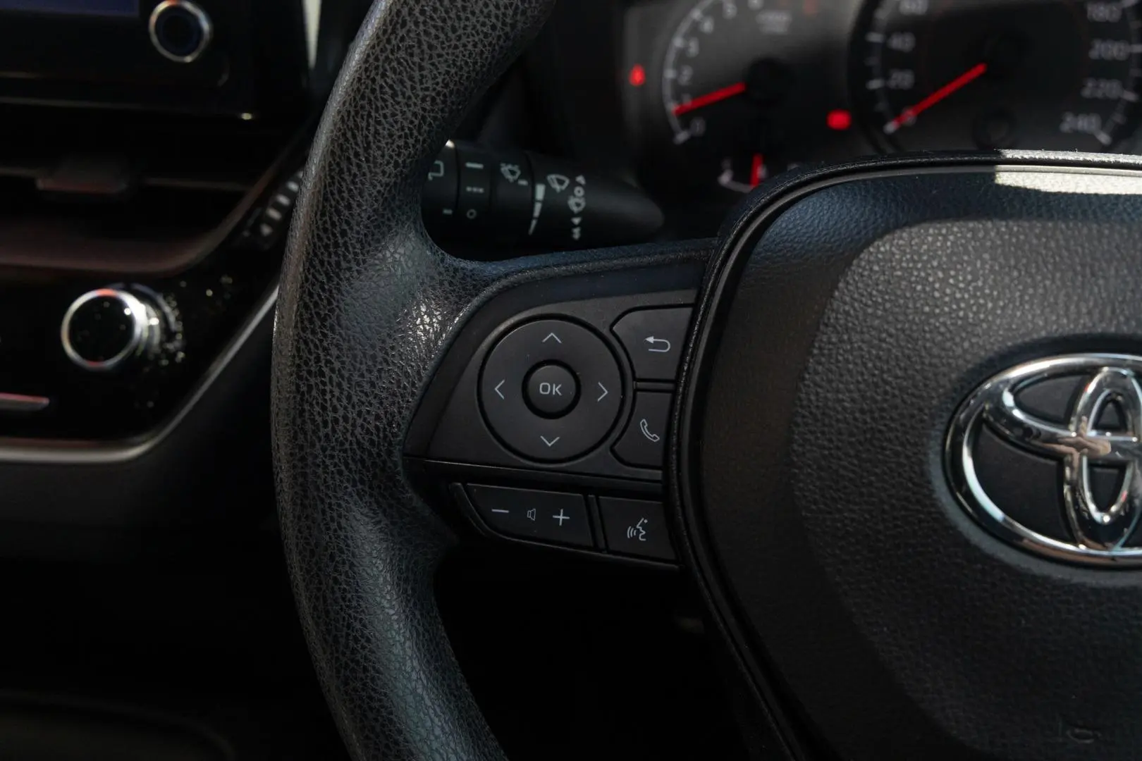 2019 Toyota Corolla Gallery Image 11