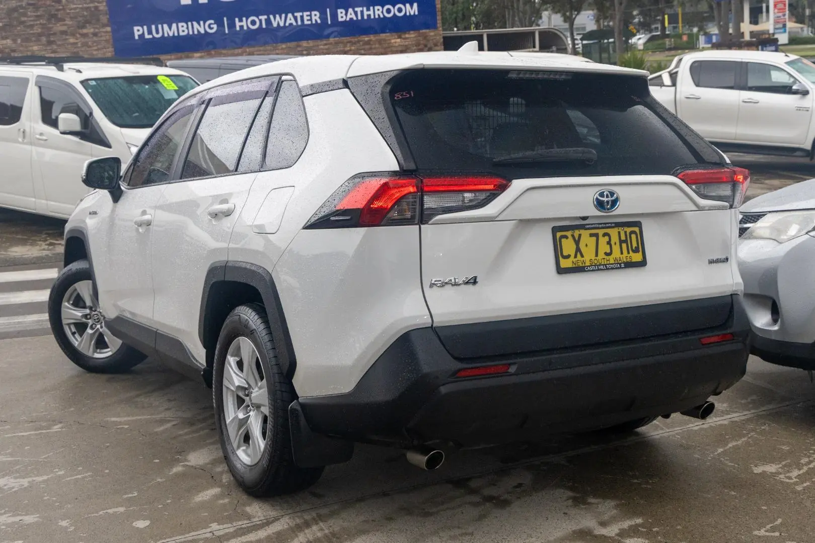 2020 Toyota RAV4 Gallery Image 2