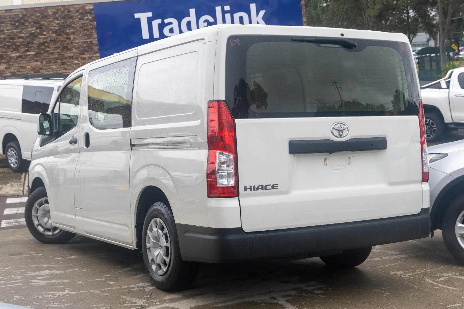 2021 Toyota Hiace Gallery Image 2