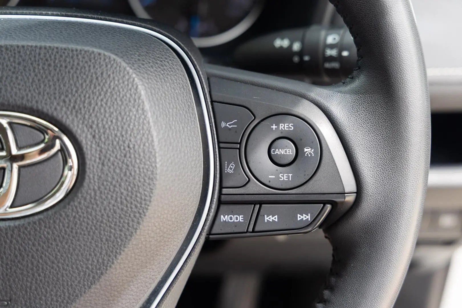 2022 Toyota RAV4 Gallery Image 15