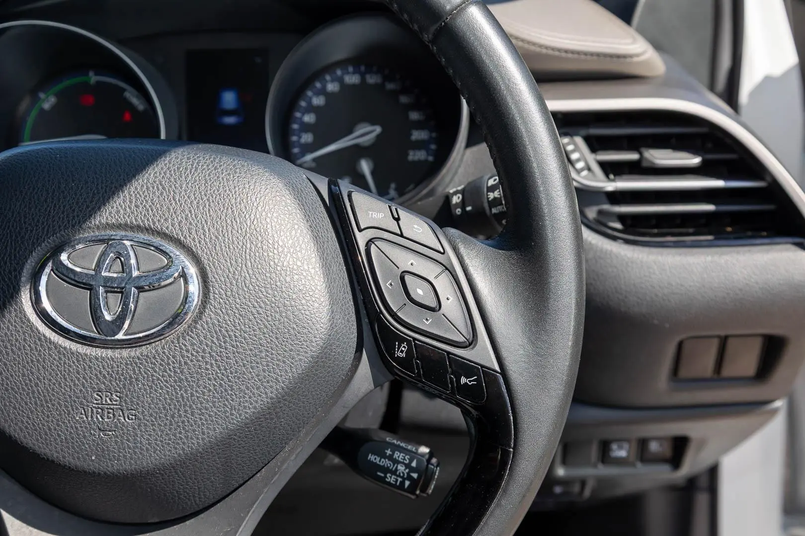 2023 Toyota C-HR Gallery Image 14