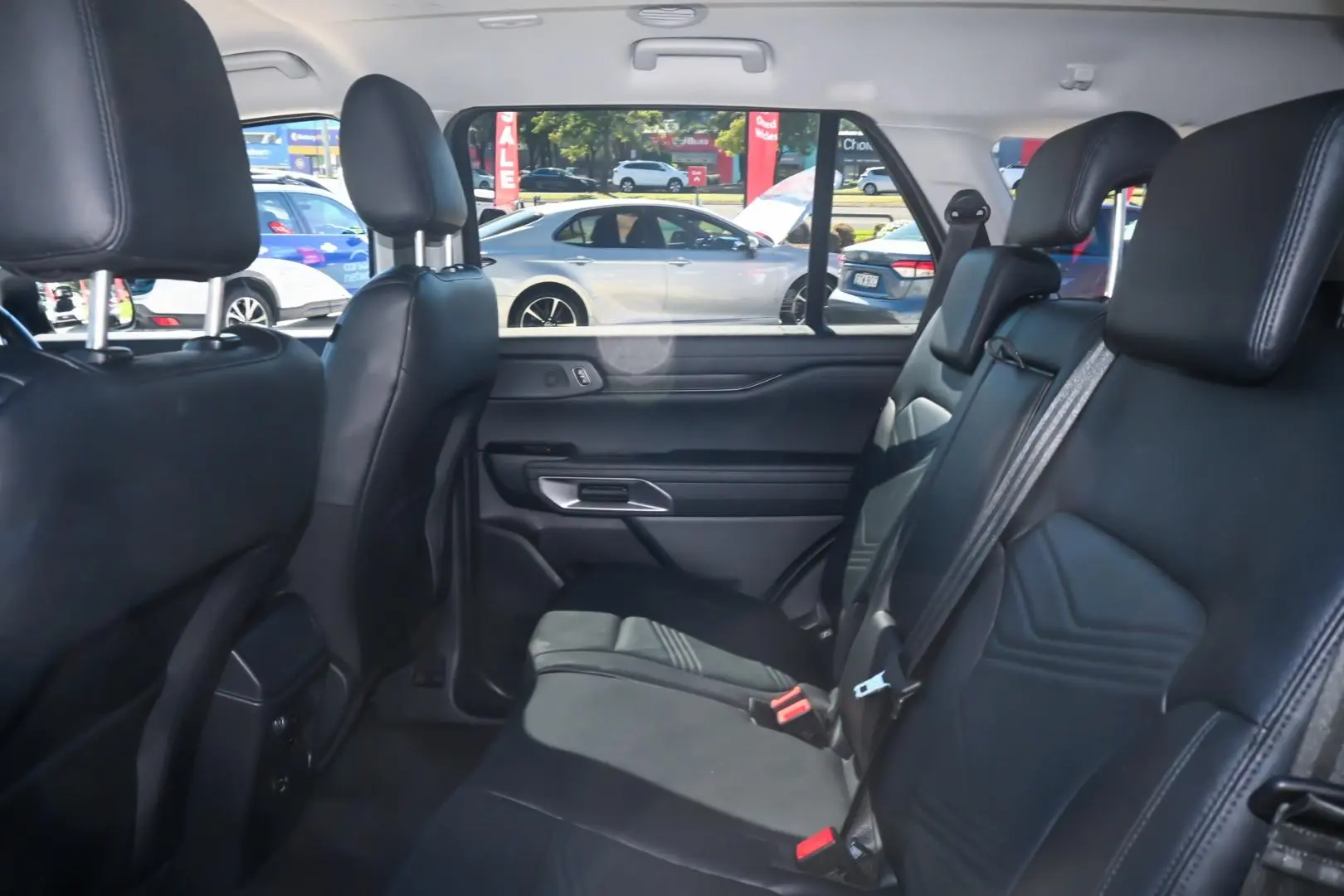 2024 Ford Everest Gallery Image 9