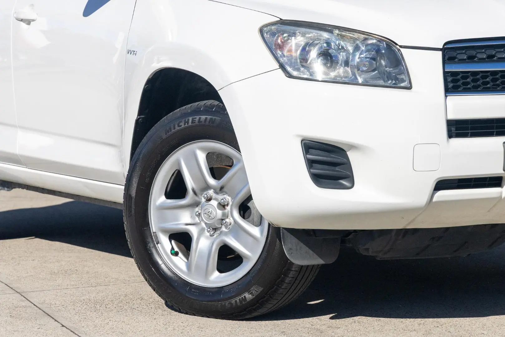 2010 Toyota RAV4 Gallery Image 6