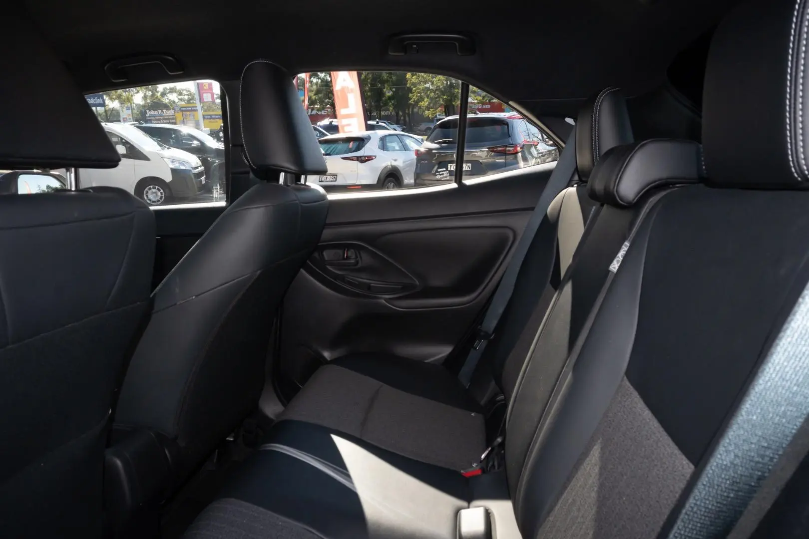 2022 Toyota Yaris Cross Gallery Image 9