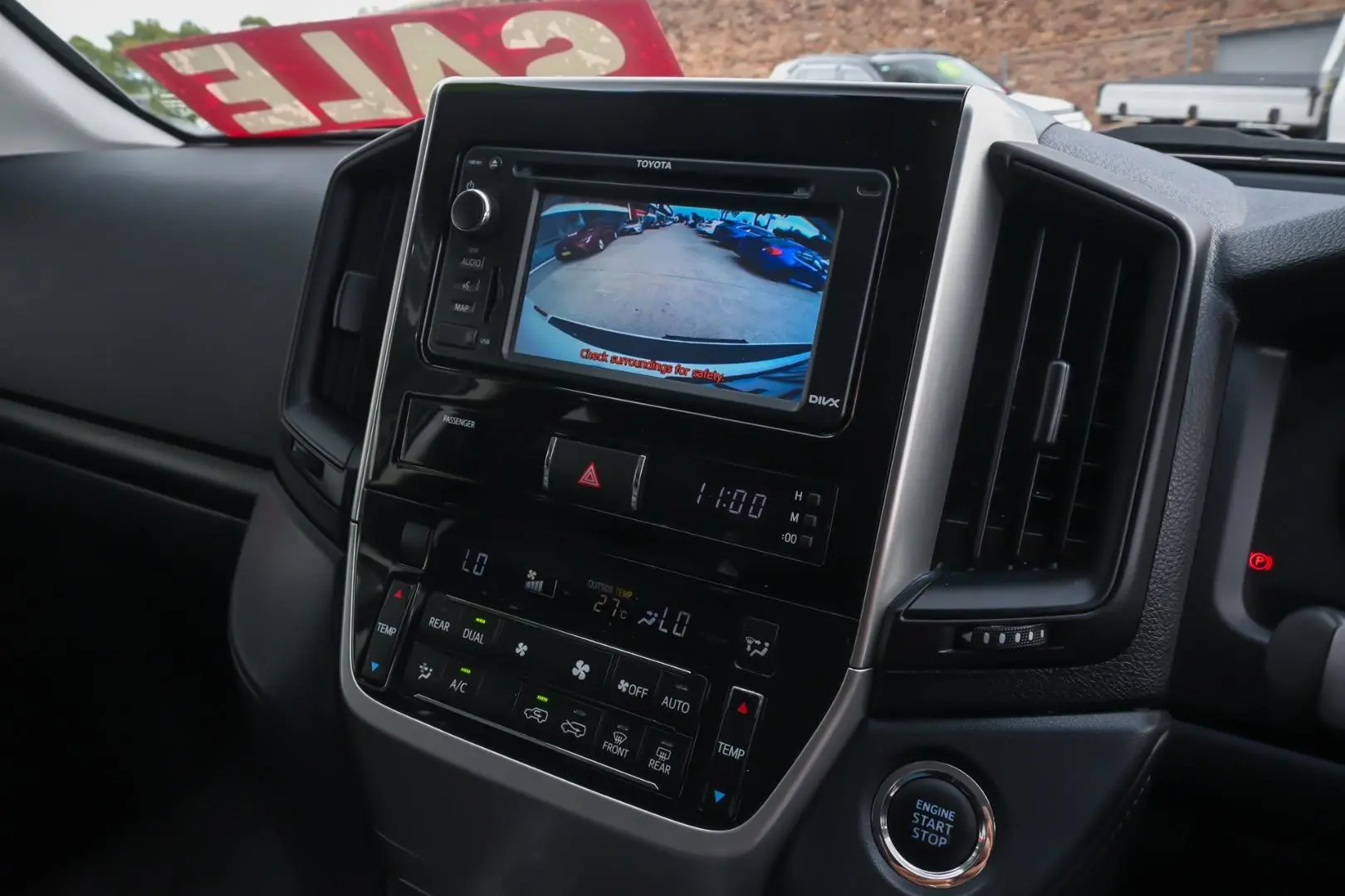 2016 Toyota Landcruiser Gallery Image 16