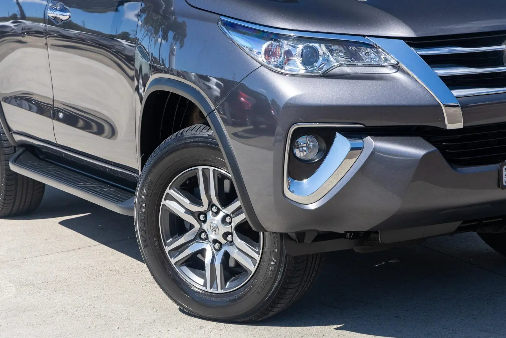 2020 Toyota Fortuner Gallery Image 6