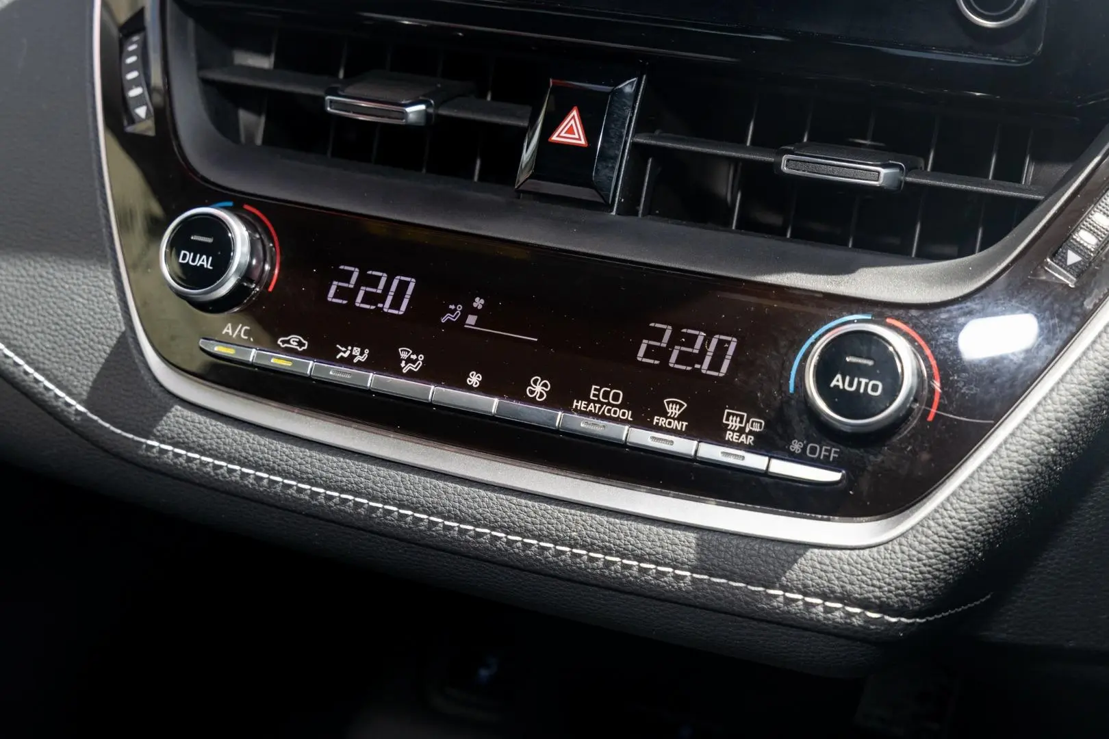 2019 Toyota Corolla Gallery Image 16