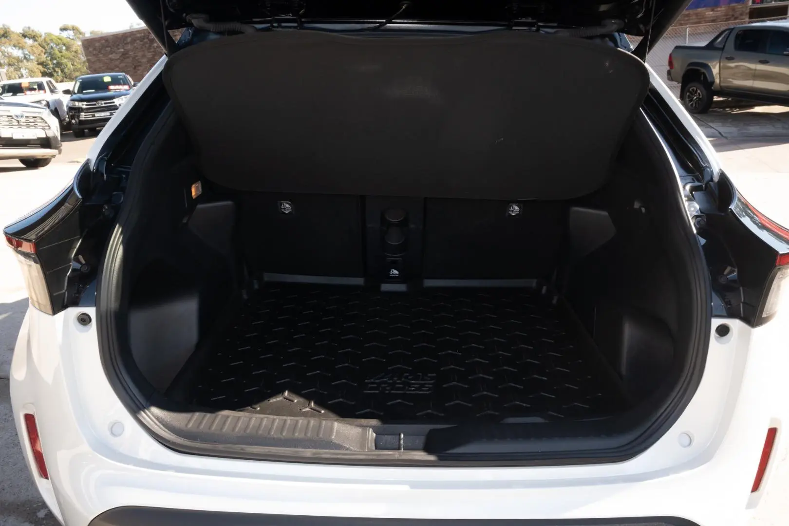 2022 Toyota Yaris Cross Gallery Image 21