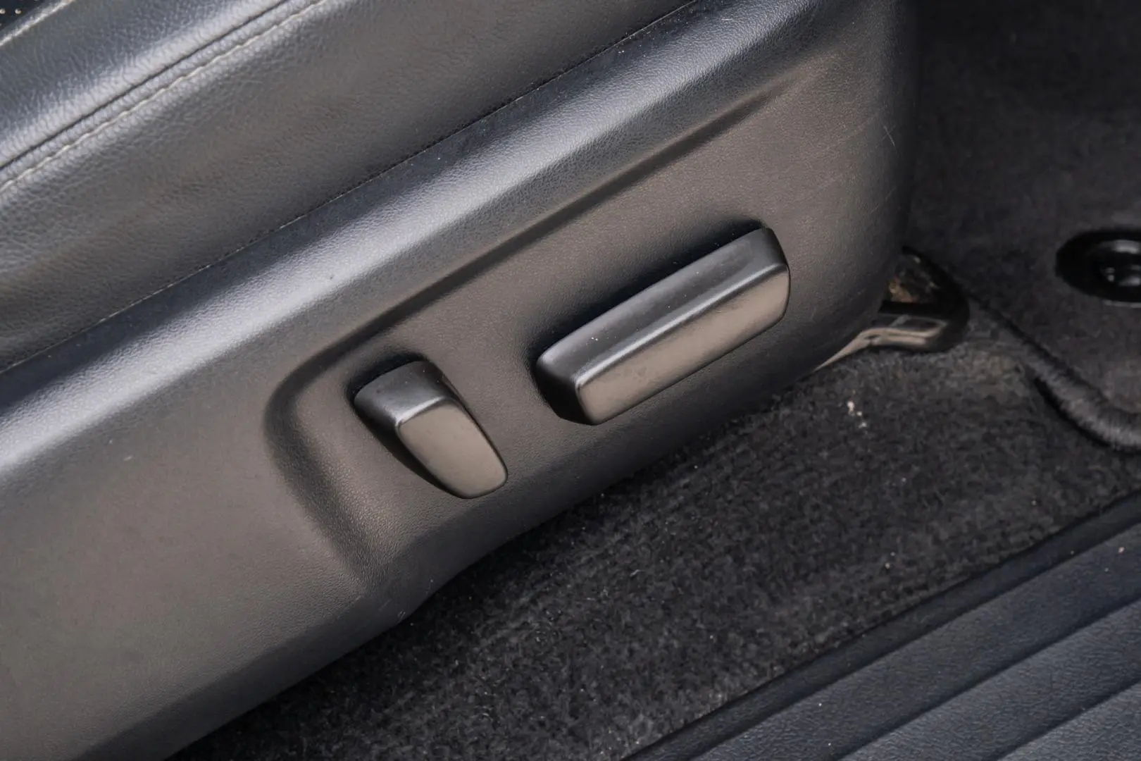 2023 Toyota Hilux Gallery Image 17