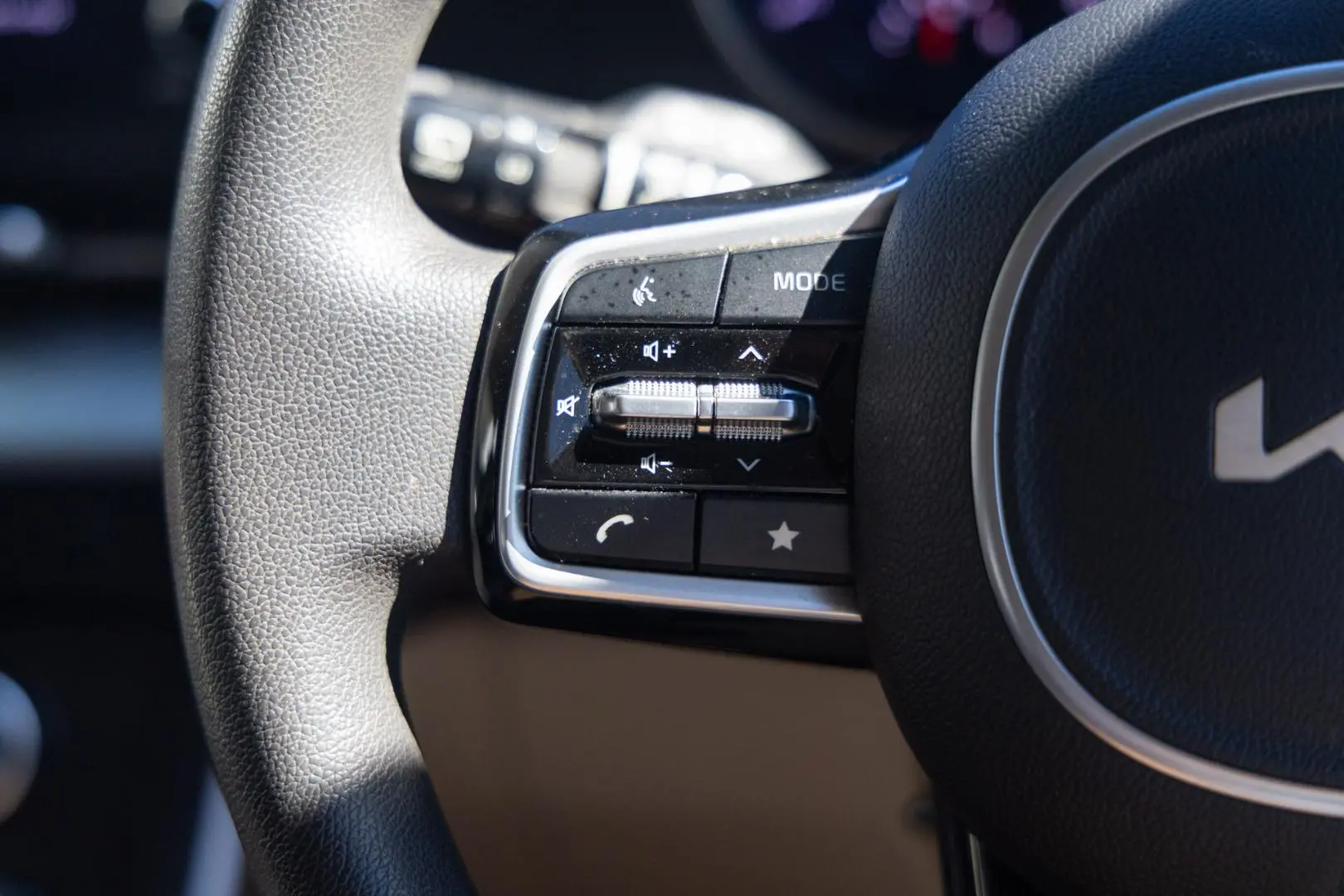 2021 Kia Carnival Gallery Image 14