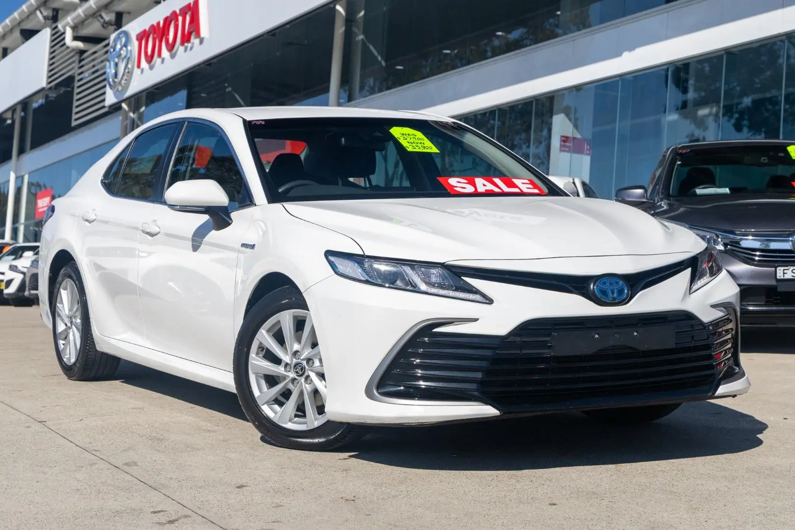 2022 Toyota Camry Gallery Image 1