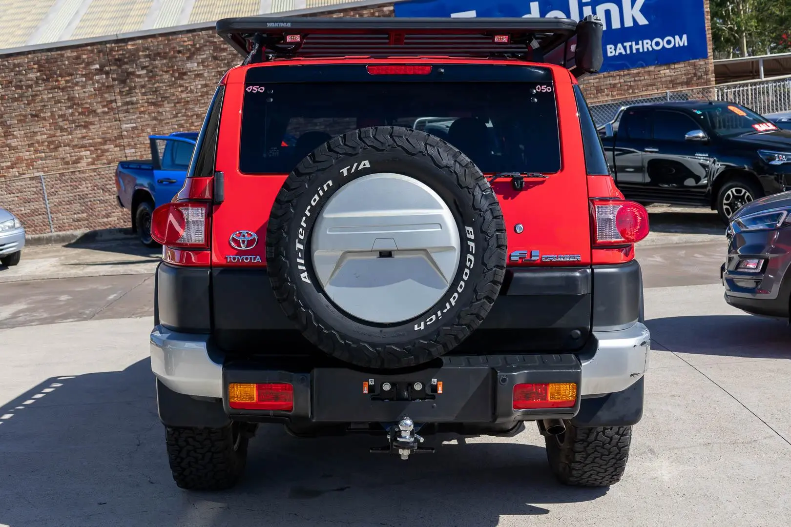2015 Toyota FJ Cruiser Gallery Image 5