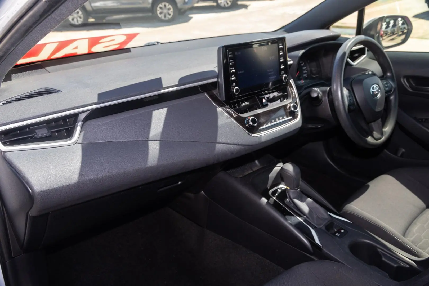 2019 Toyota Corolla Gallery Image 8