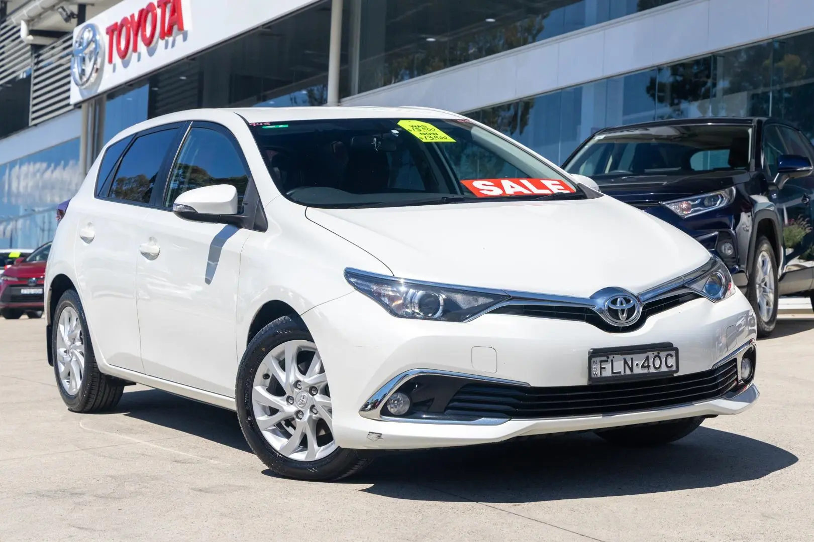 2015 Toyota Corolla Gallery Image 1