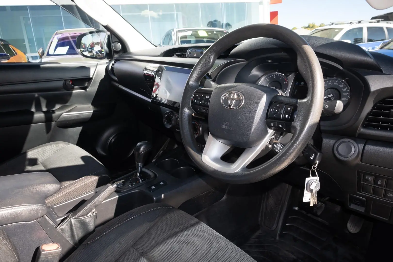 2021 Toyota Hilux Gallery Image 7