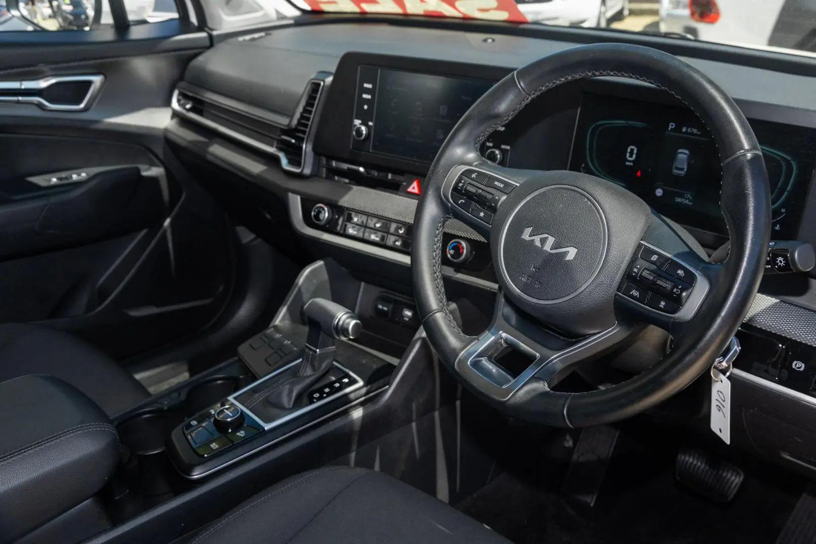 2024 Kia Sportage Gallery Image 7