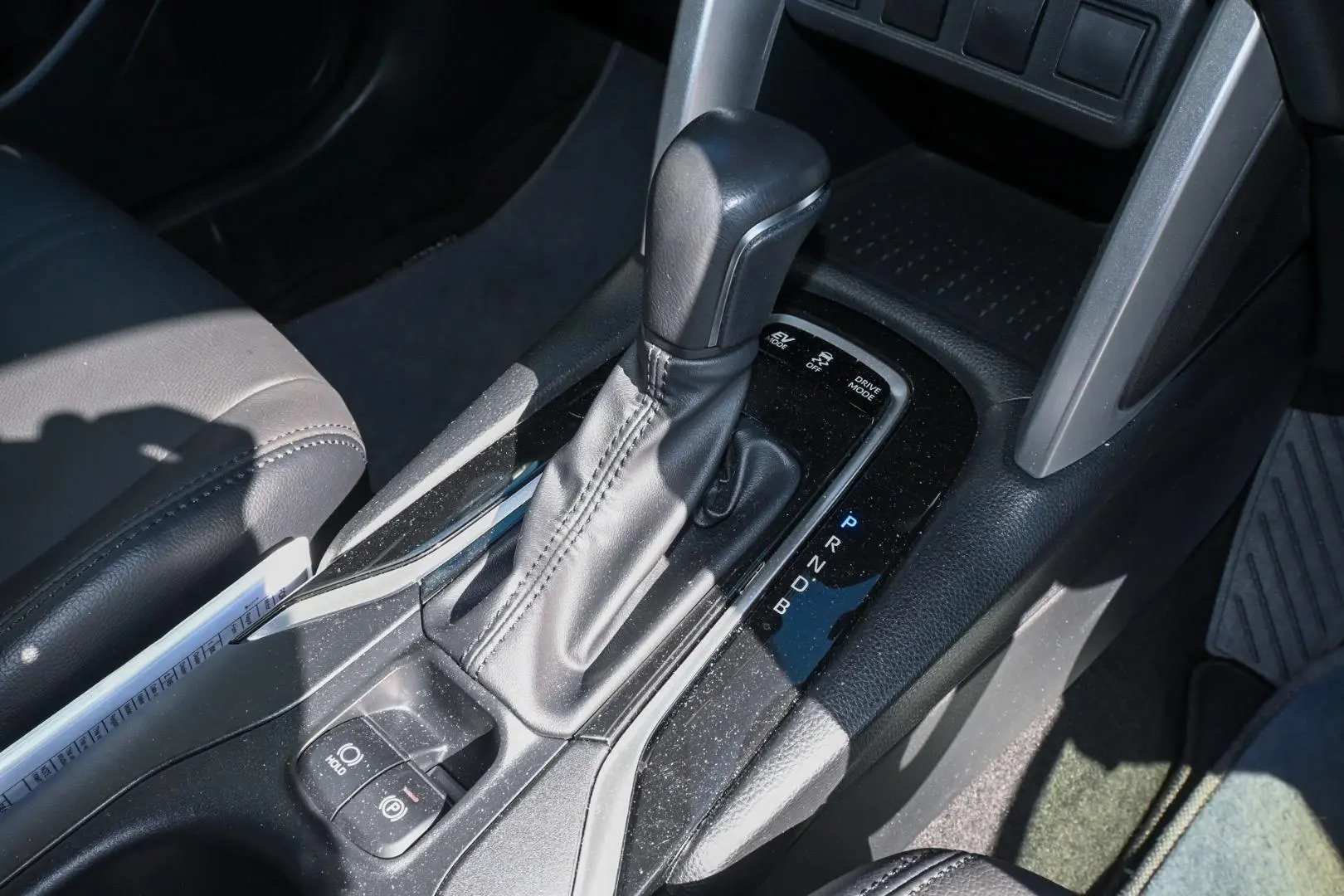 2022 Toyota Corolla Cross Gallery Image 14