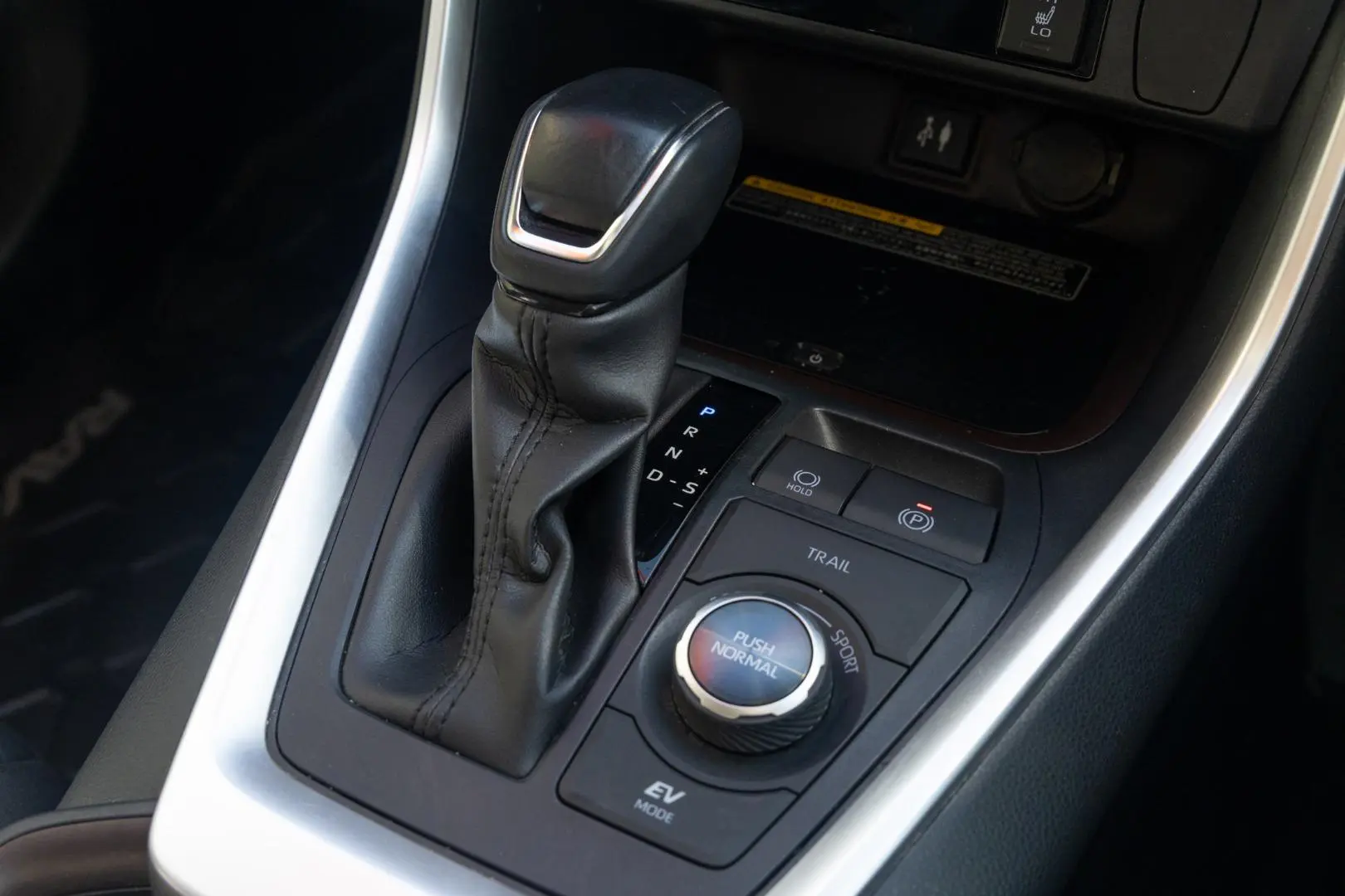 2019 Toyota RAV4 Gallery Image 18