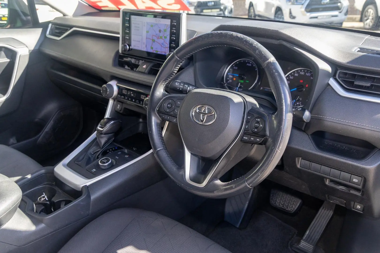 2019 Toyota RAV4 Gallery Image 7