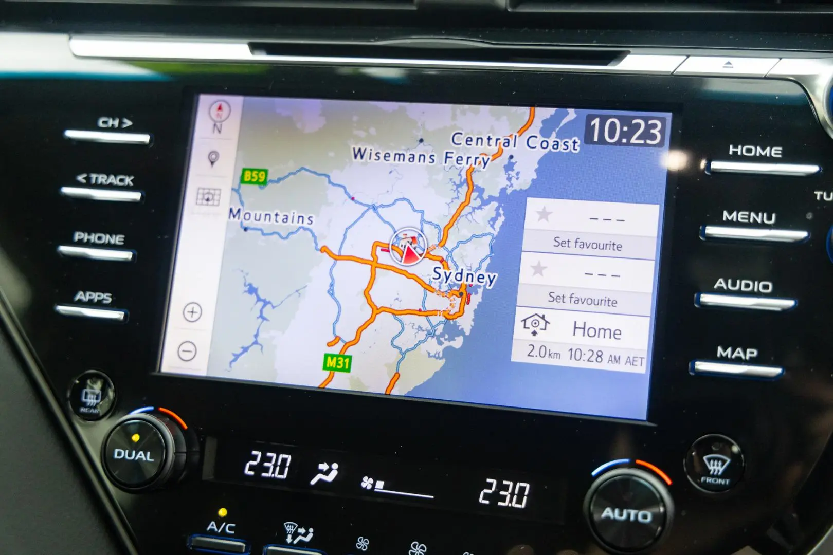 2020 Toyota Camry Gallery Image 8