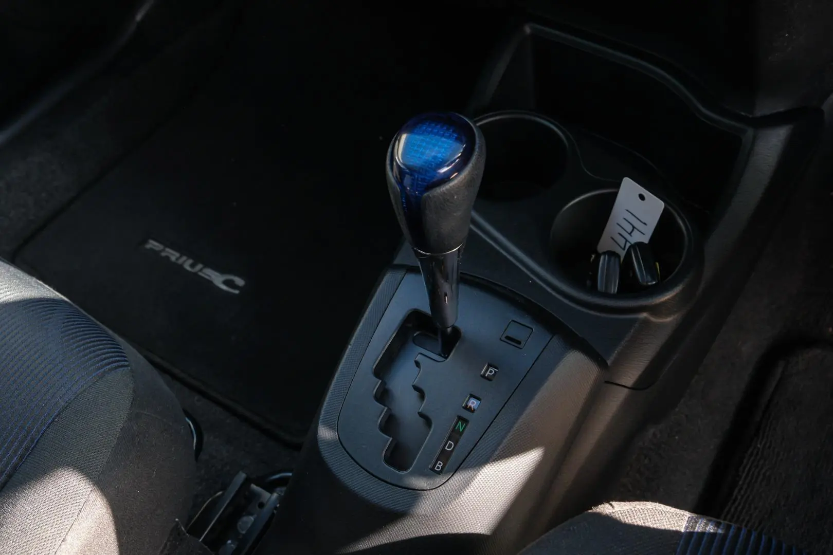 2016 Toyota Prius C Gallery Image 13