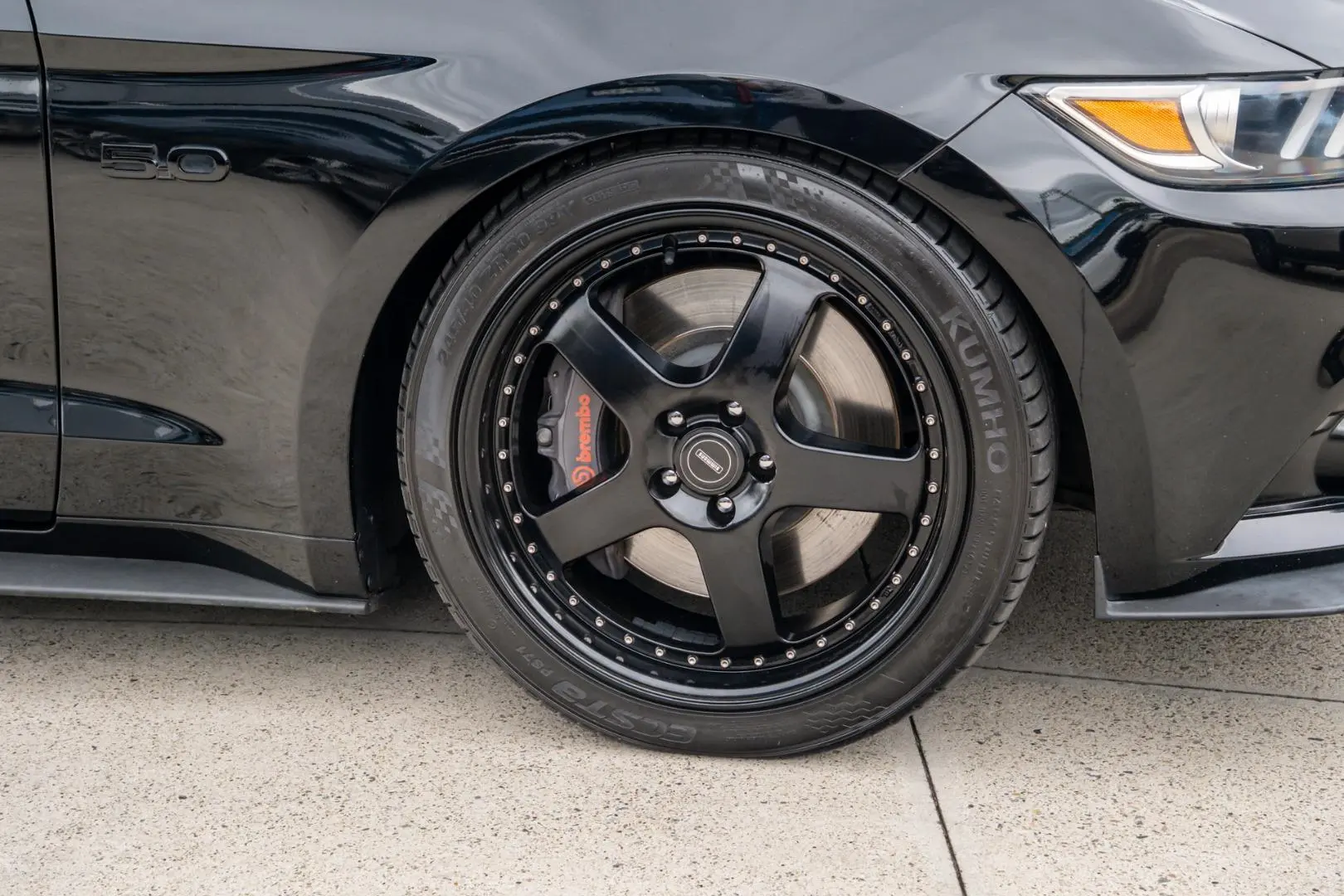 2017 Ford Mustang Gallery Image 20