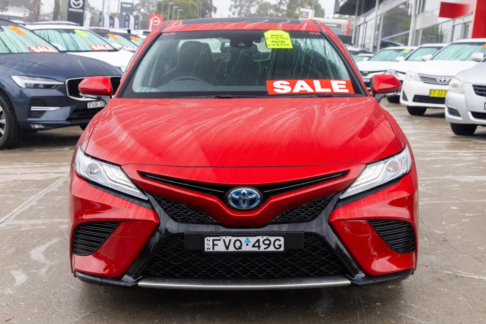 2020 Toyota Camry Gallery Image 4