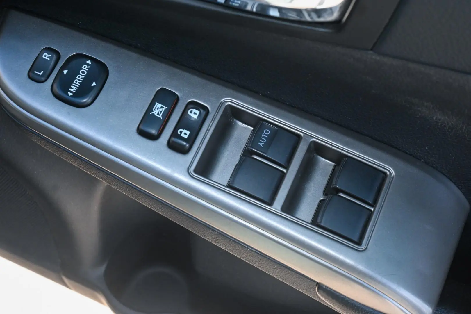 2014 Toyota Aurion Gallery Image 10