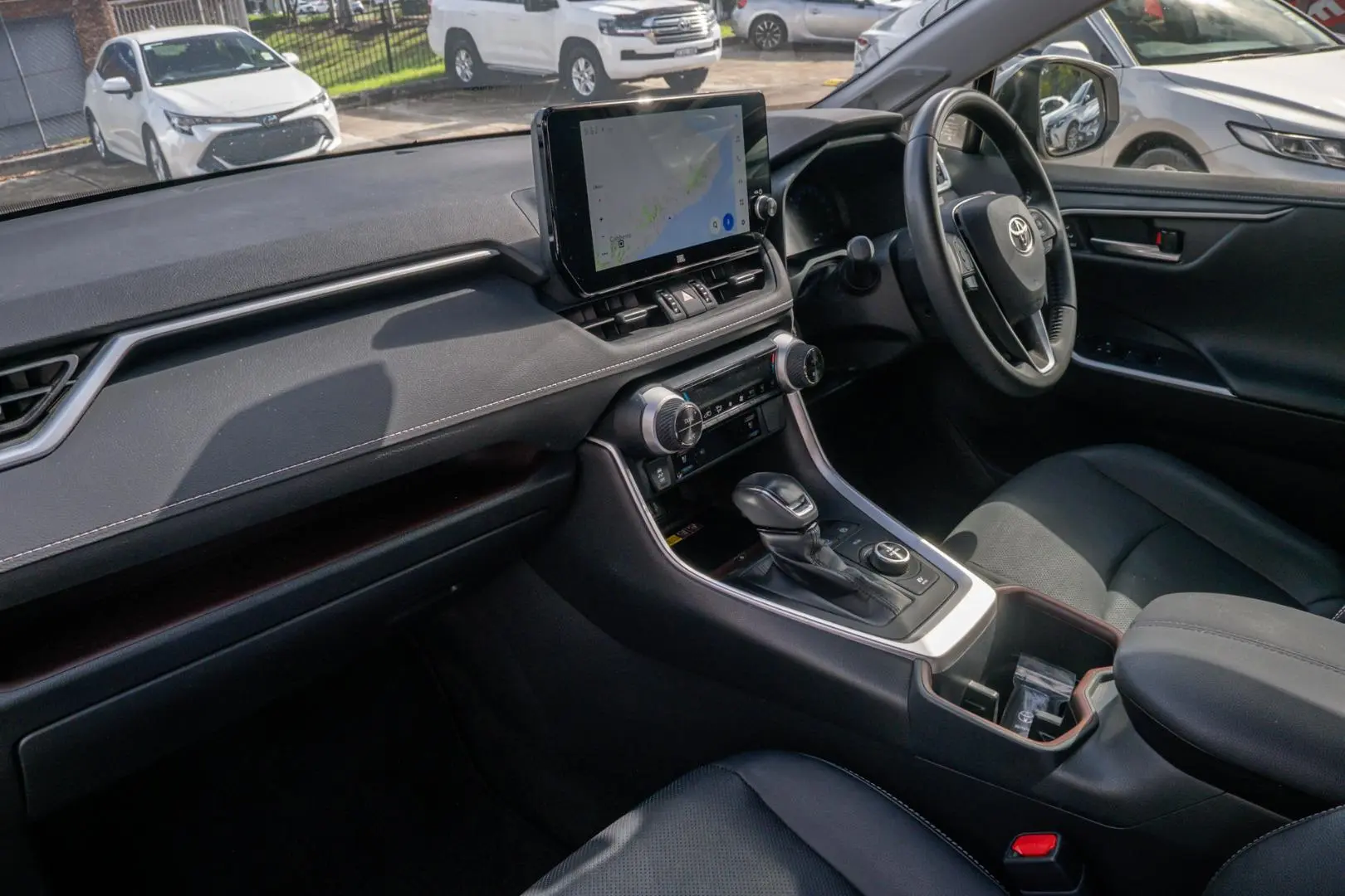 2023 Toyota RAV4 Gallery Image 8