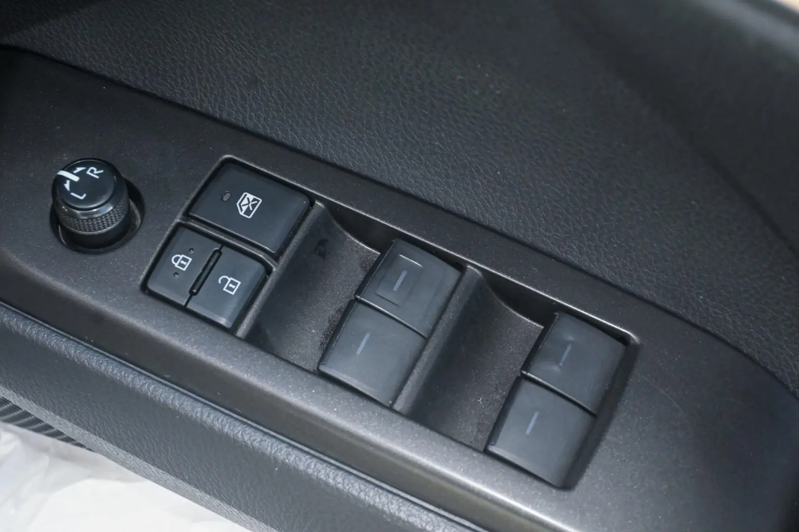 2023 Toyota Camry Gallery Image 10