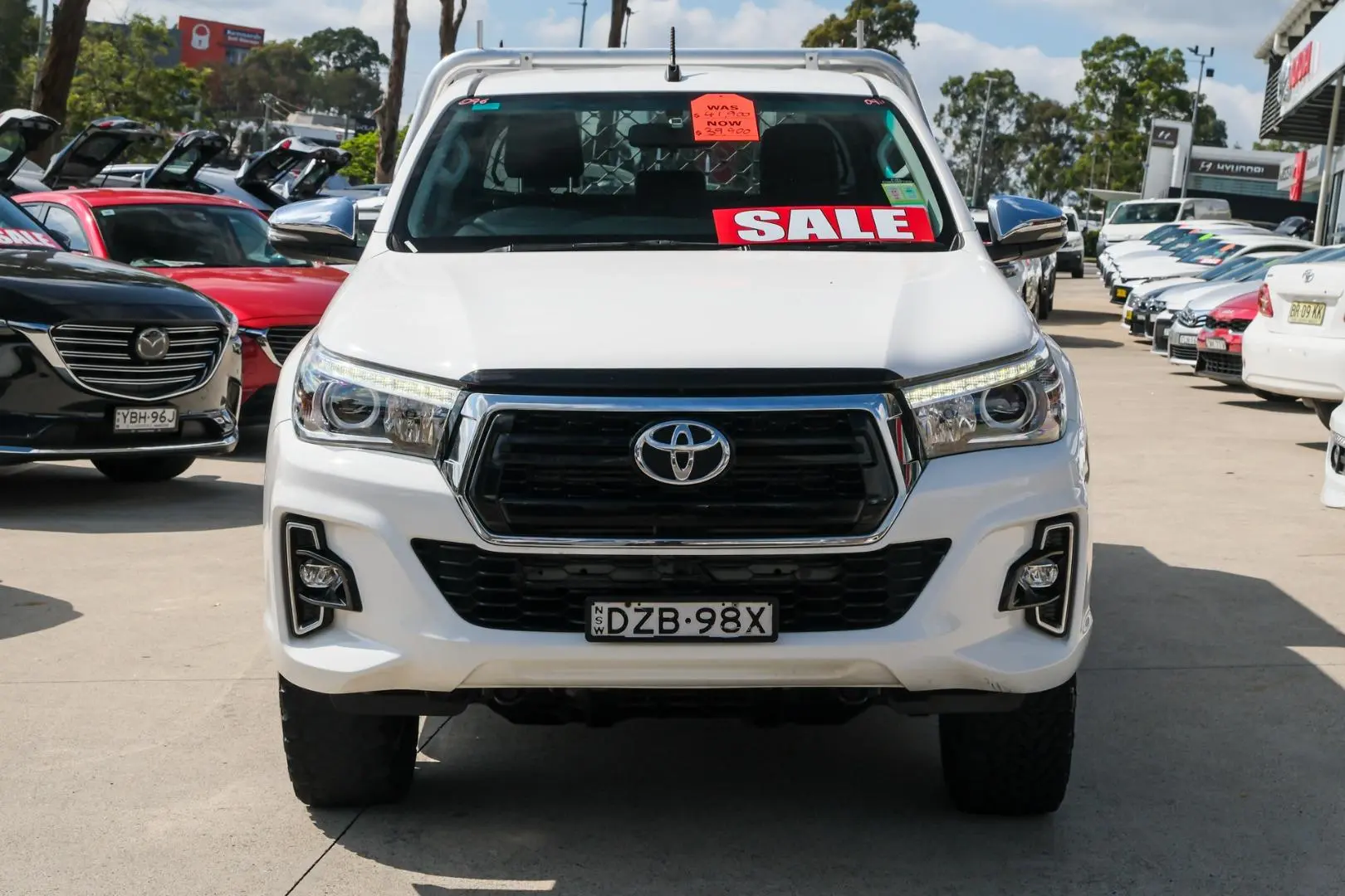 2018 Toyota Hilux Gallery Image 3