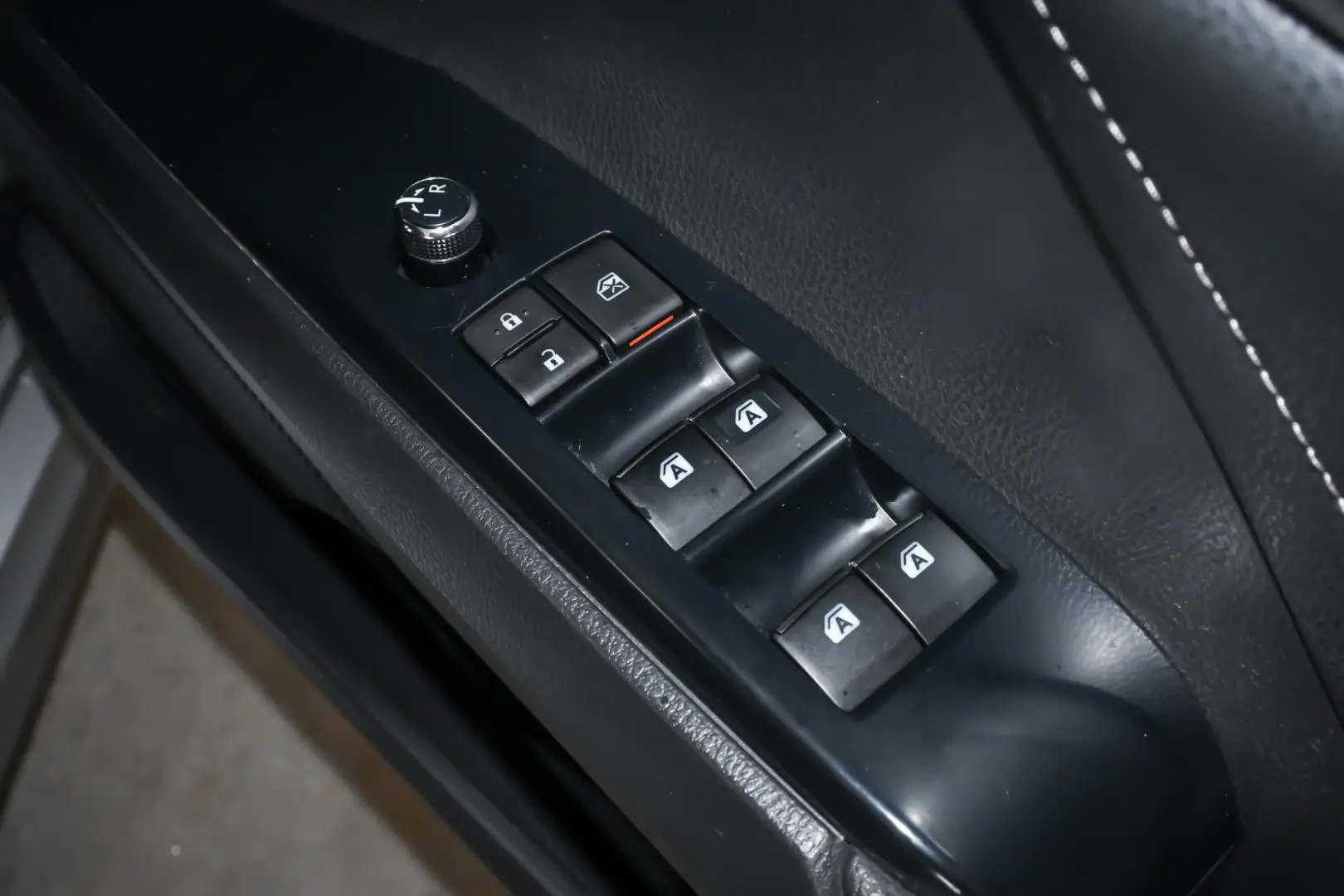 2018 Toyota Camry Gallery Image 10