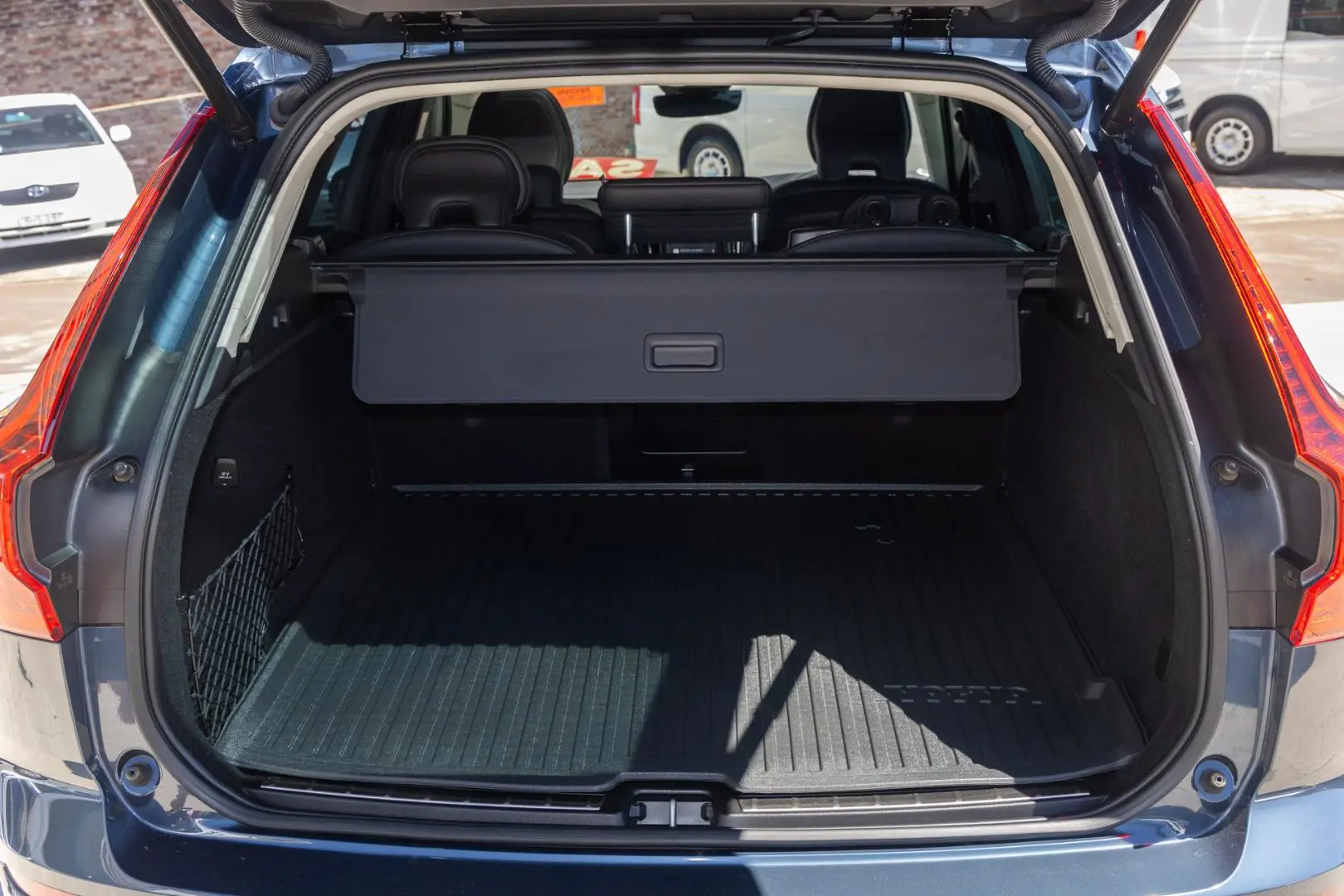 2023 Volvo XC60 Gallery Image 19