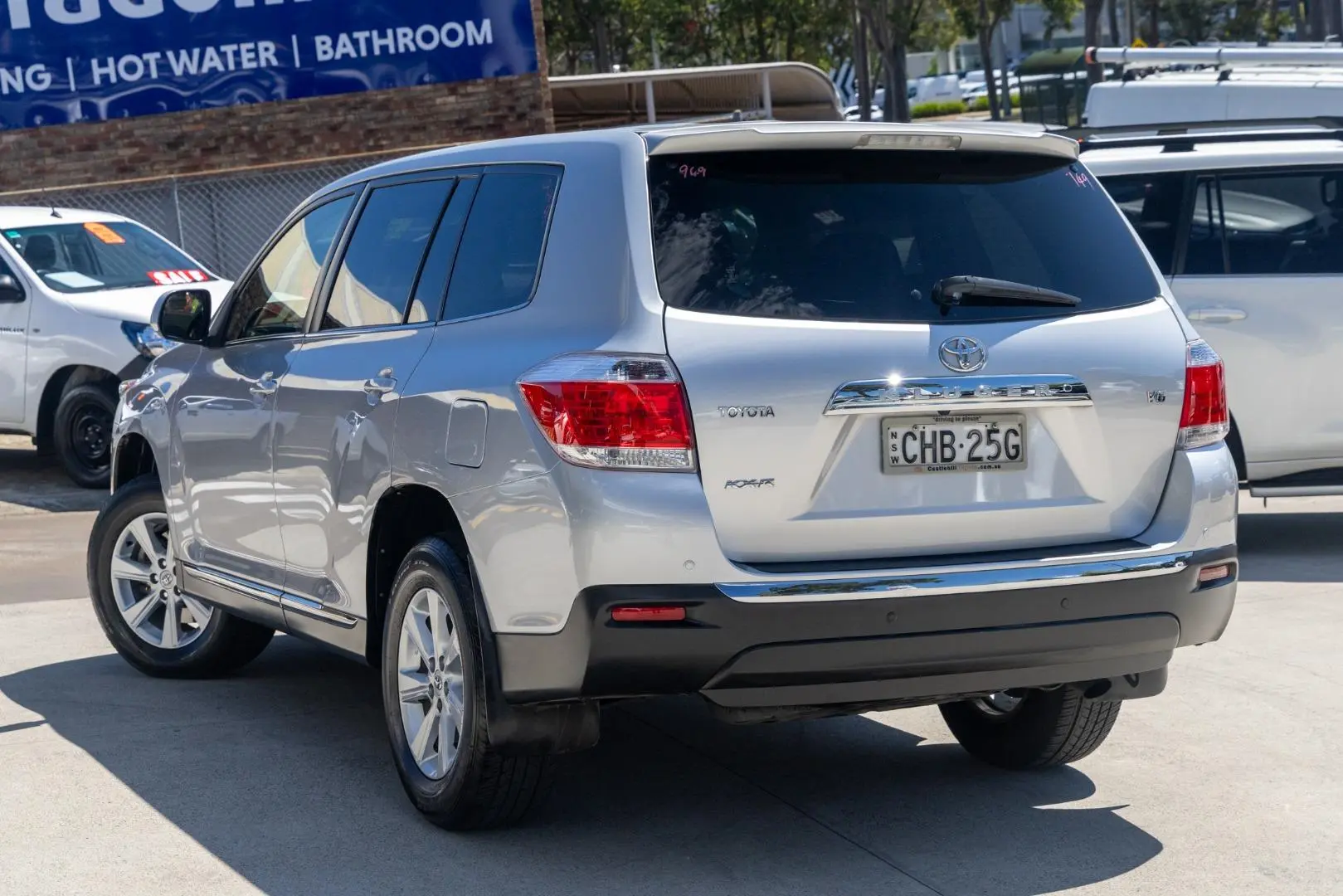 2012 Toyota Kluger Gallery Image 2