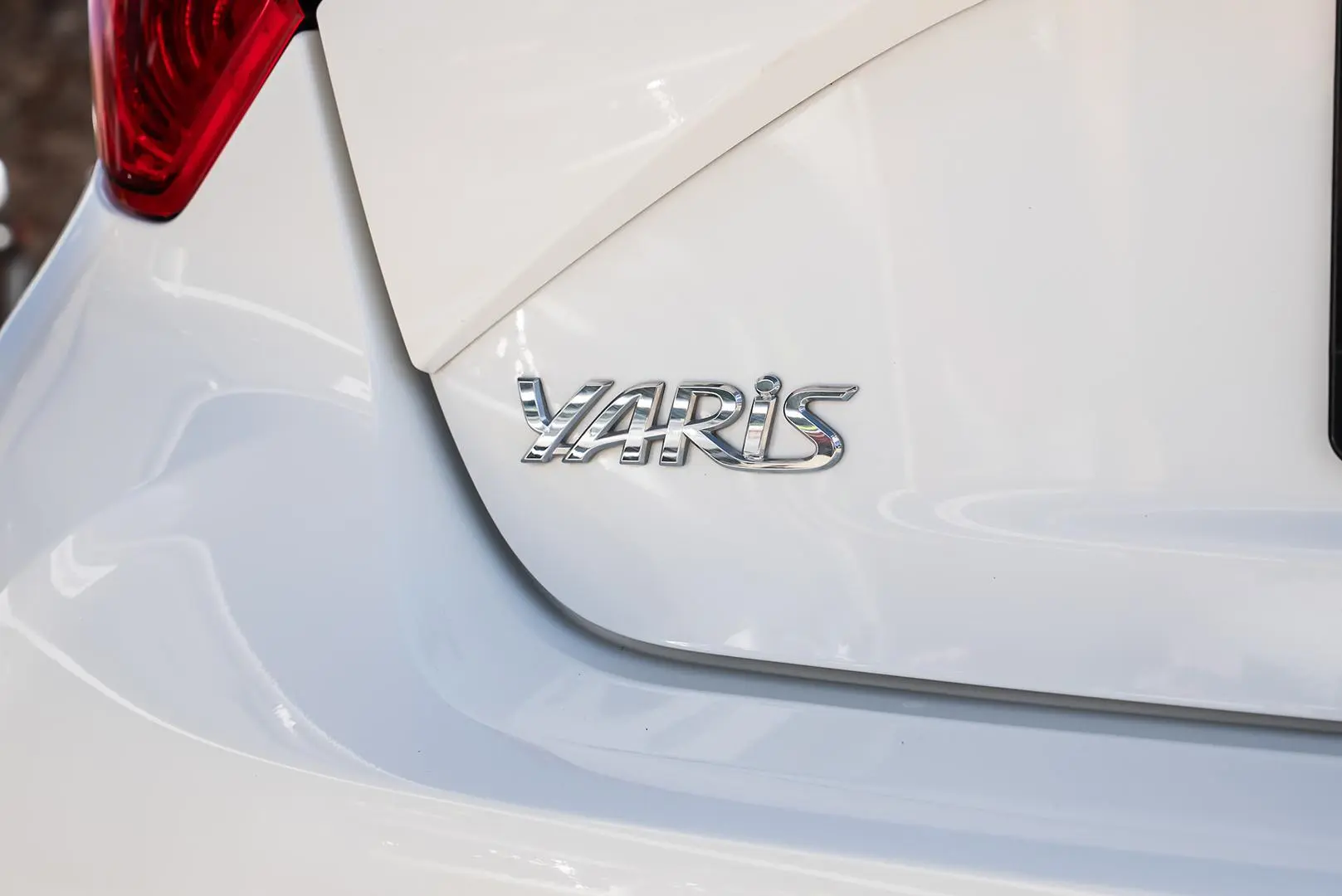 2020 Toyota Yaris Gallery Image 18