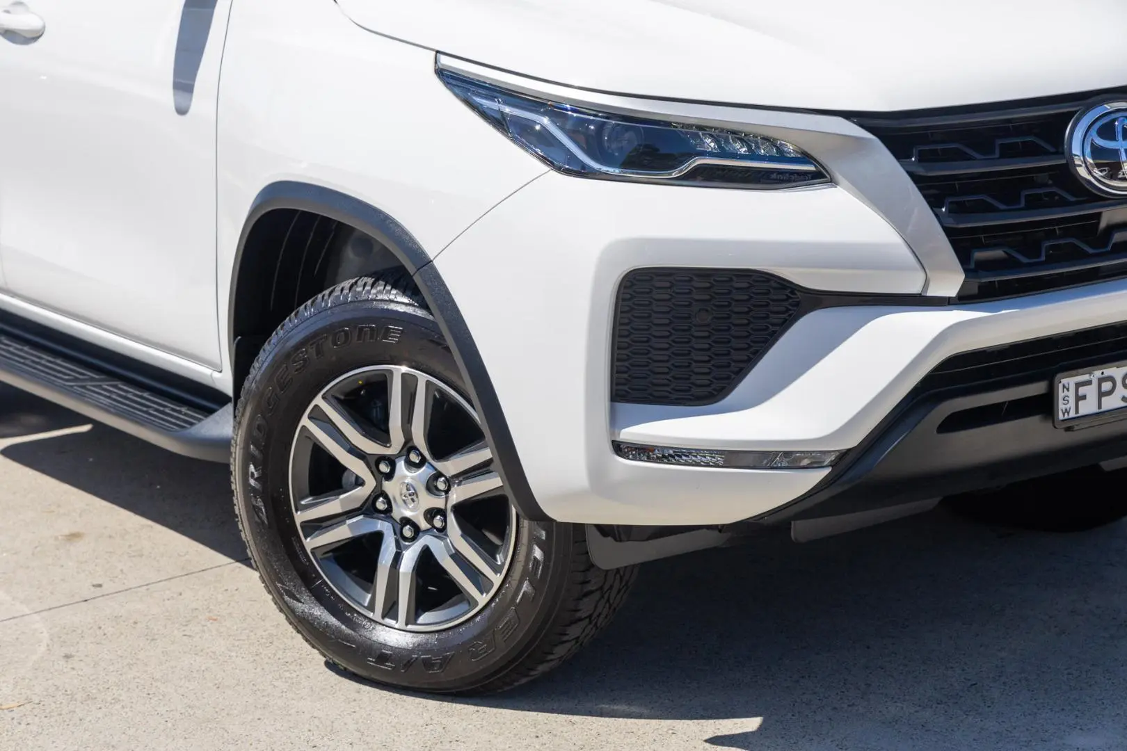 2025 Toyota Fortuner Gallery Image 6